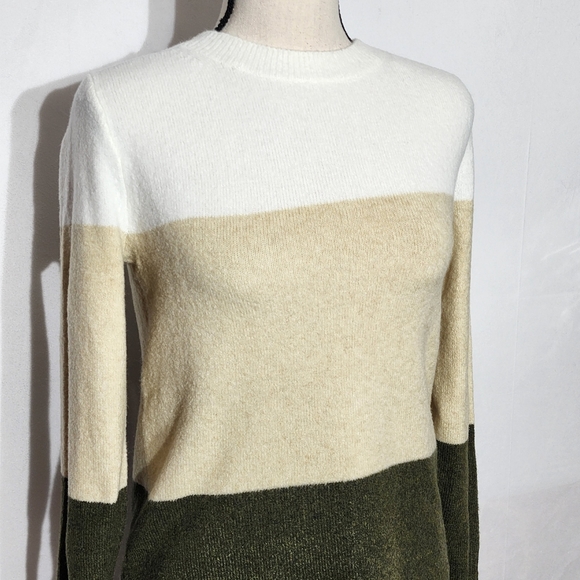 J. Crew Extra Soft Colorblock Long Sleeve Crewneck Sweater, Size XXS - Picture 2 of 10